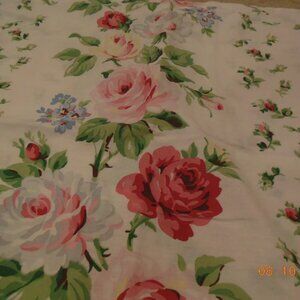 LAURA ASHLEY CLARISSA SET OF TWO STANDARD Pillow SHAMS Roses Shabby Chic VINTAGE